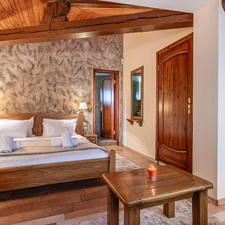 Tiana 7-bedroom Luxury Vila *