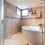 Tiana 7-bedroom Luxury * Μπάνσκο