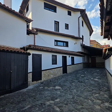 Villa Tiana 7-bedroom Luxury Bansko