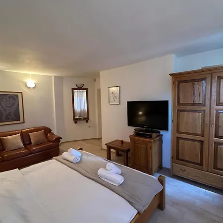 Tiana 7-bedroom Luxury *