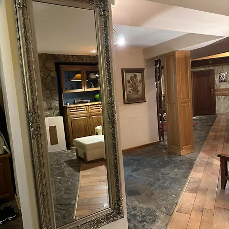 Tiana 7-bedroom Luxury Bansko