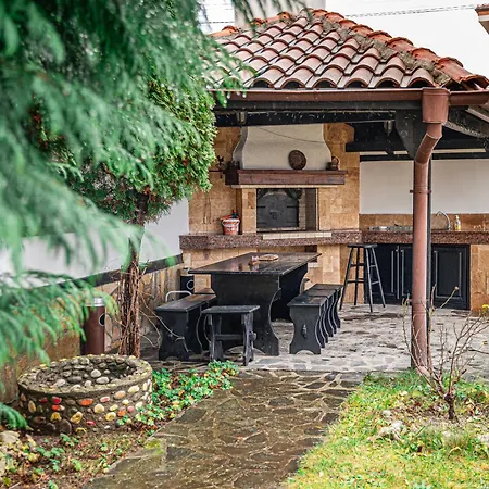 Луксозна вила Tiana 7-bedroom Luxury Банско