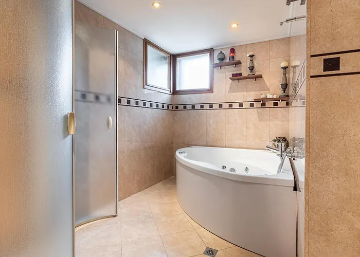 Tiana 7-bedroom Luxury * Bansko