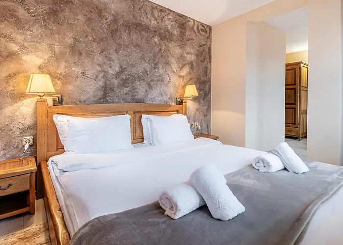 Tiana 7-bedroom Luxury Villa Bansko