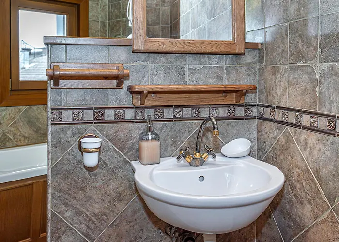 Tiana 7-bedroom Luxury